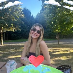 Meet your Posher, Emma